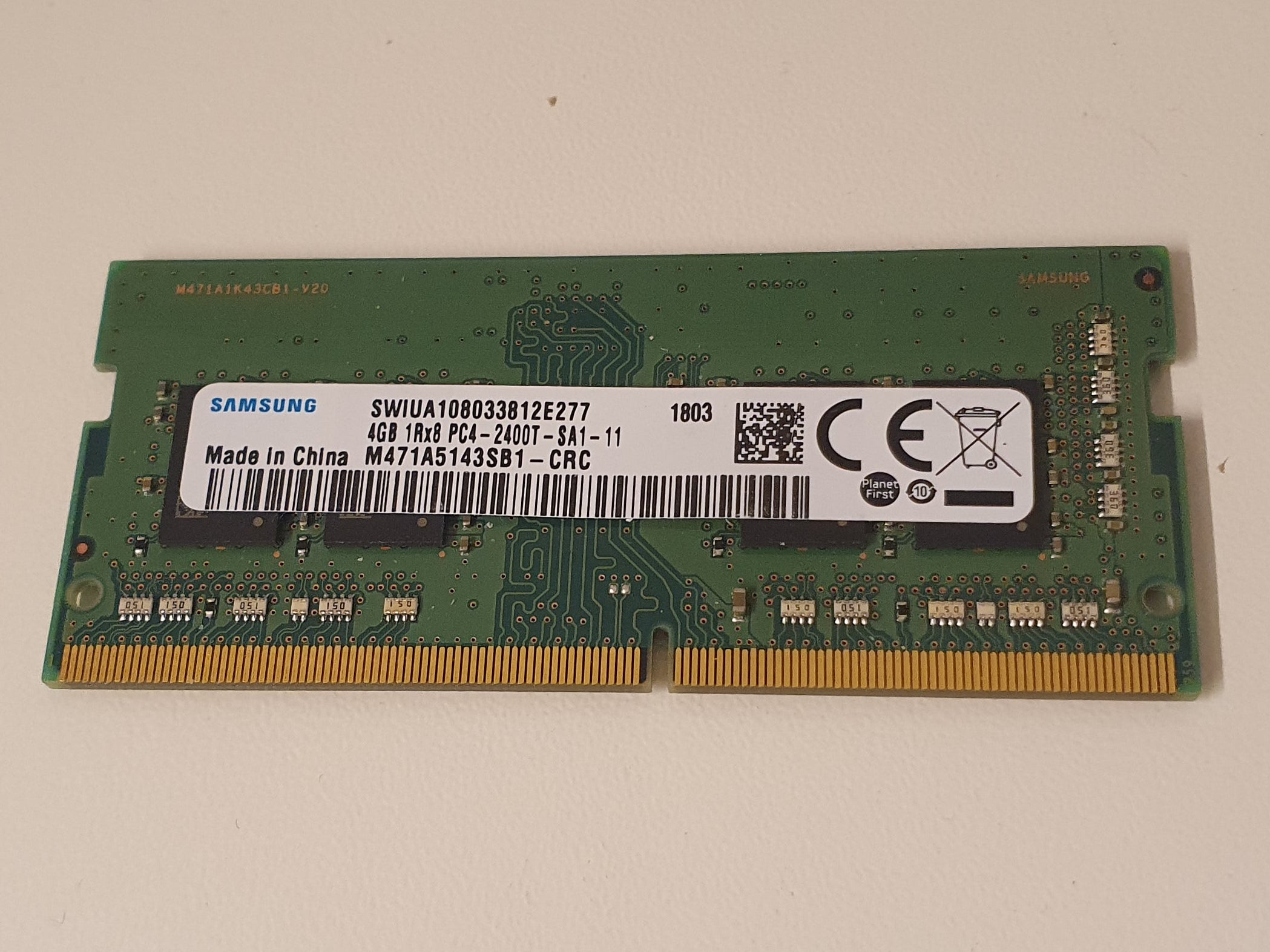 Samsung M471A1K43CB1-CRC 4 GB DDR4 2400 MHz