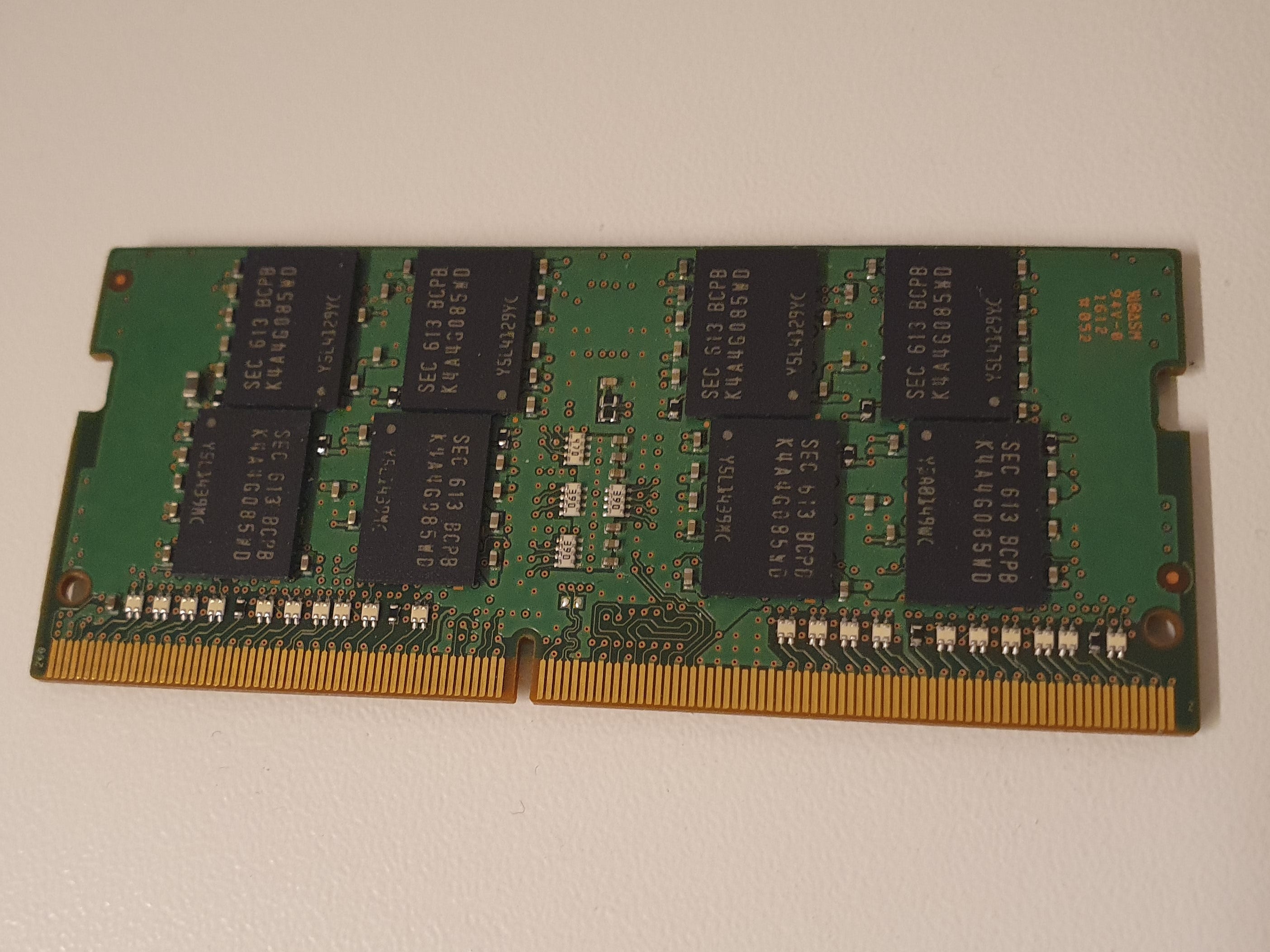 Samsung M471A1G43DB0-CPB 8 GB DDR4 2133 MHz Dual Rank