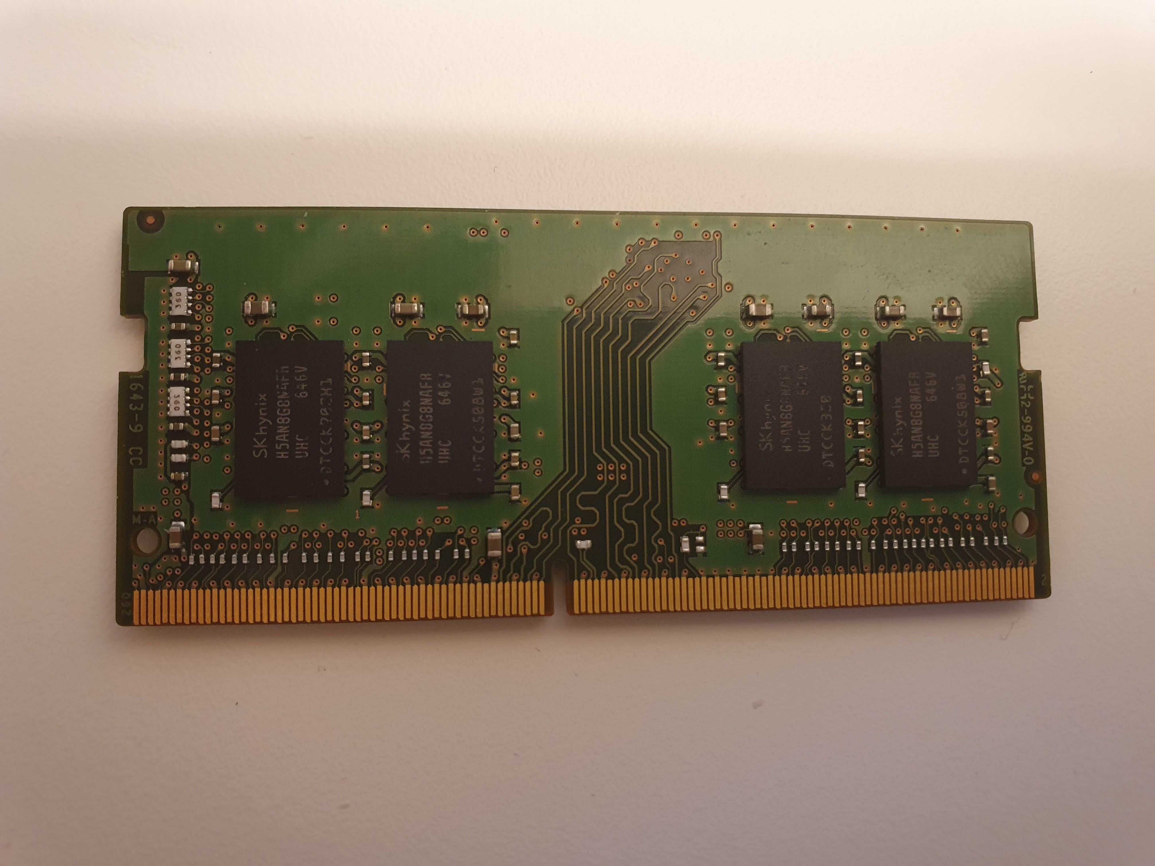 SK Hynix HMA81GS6AFR8N-UH 8 GB DDR4 2400MHz