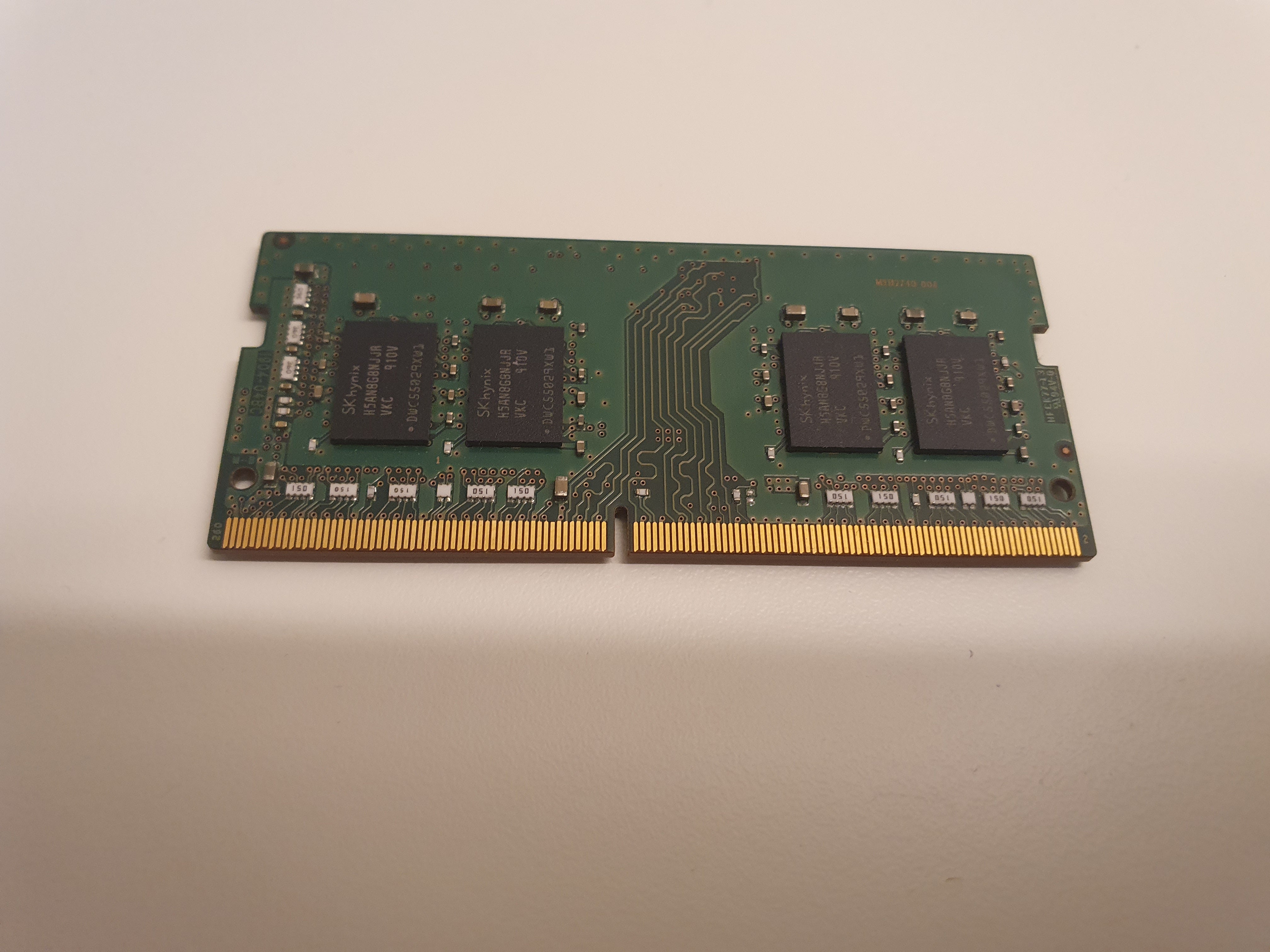 SK Hynix HMA81GS6JJR8N-VK 8 GB DDR4 2666 MHz