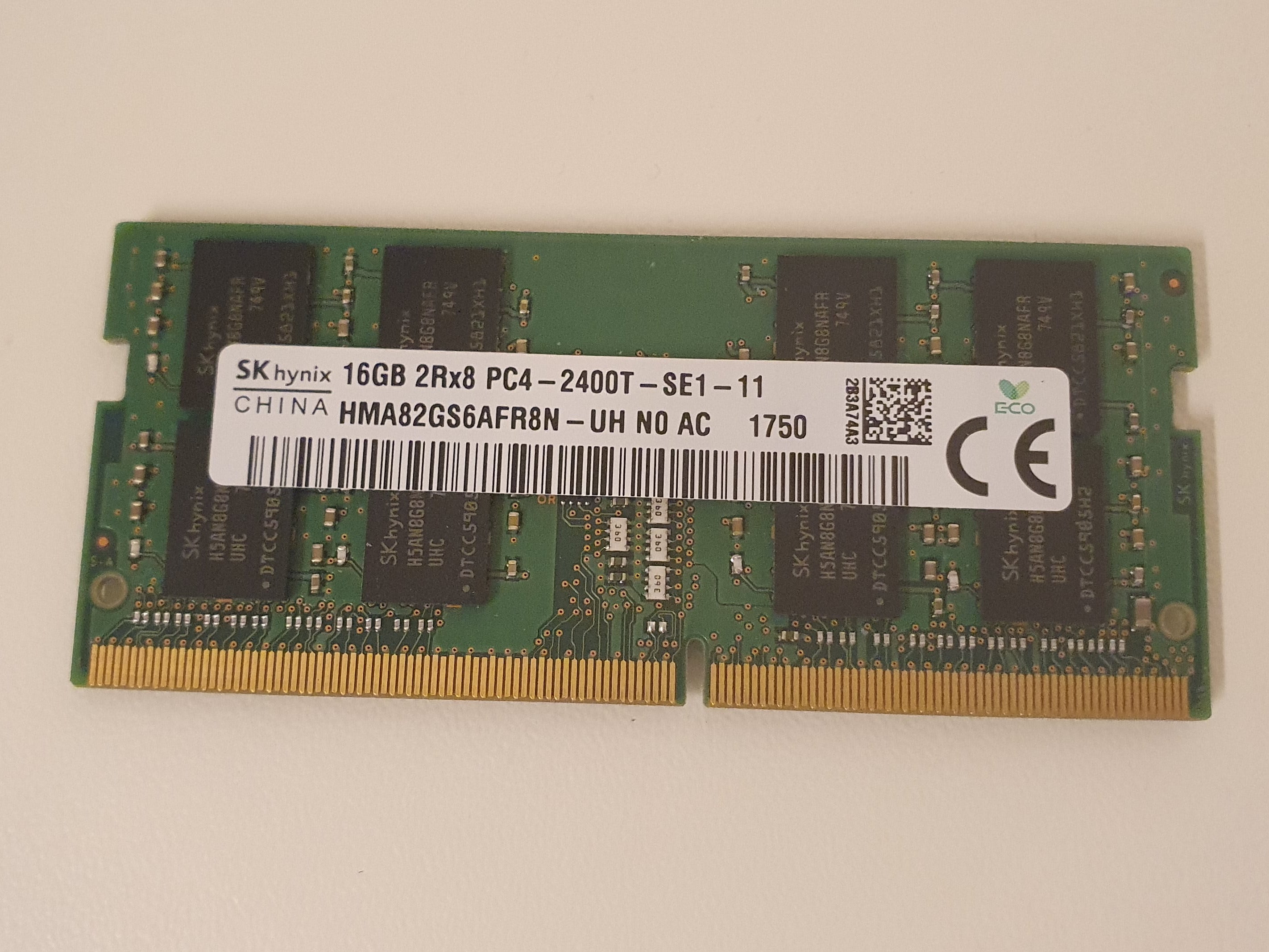 SK Hynix HMA82GS6AFR8N-UH 16 GB DDR4 2400 MHz Dual Rank