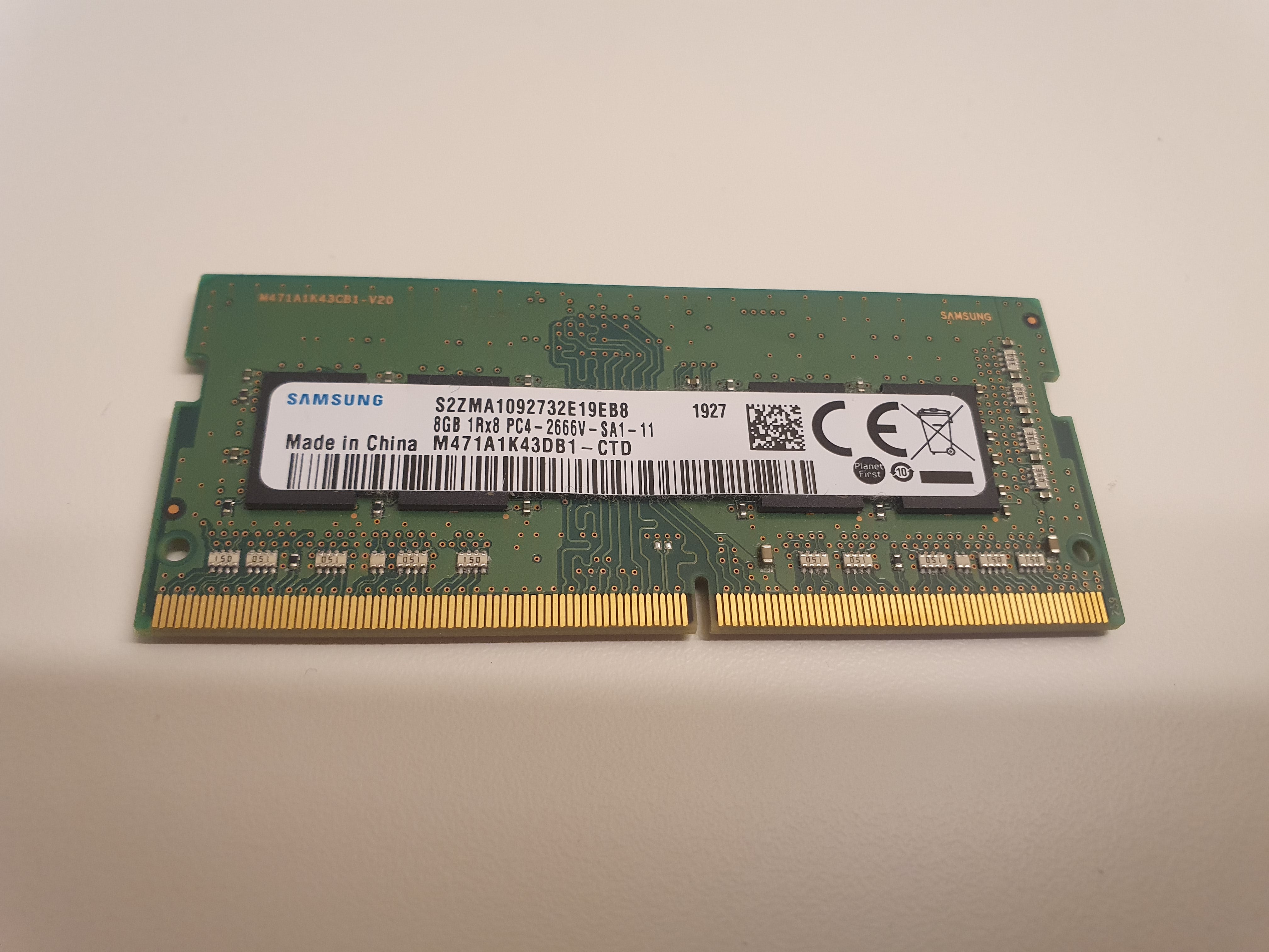 Samsung M471A1K43DB1-CTD 8 GB DDR4 2666 MHz