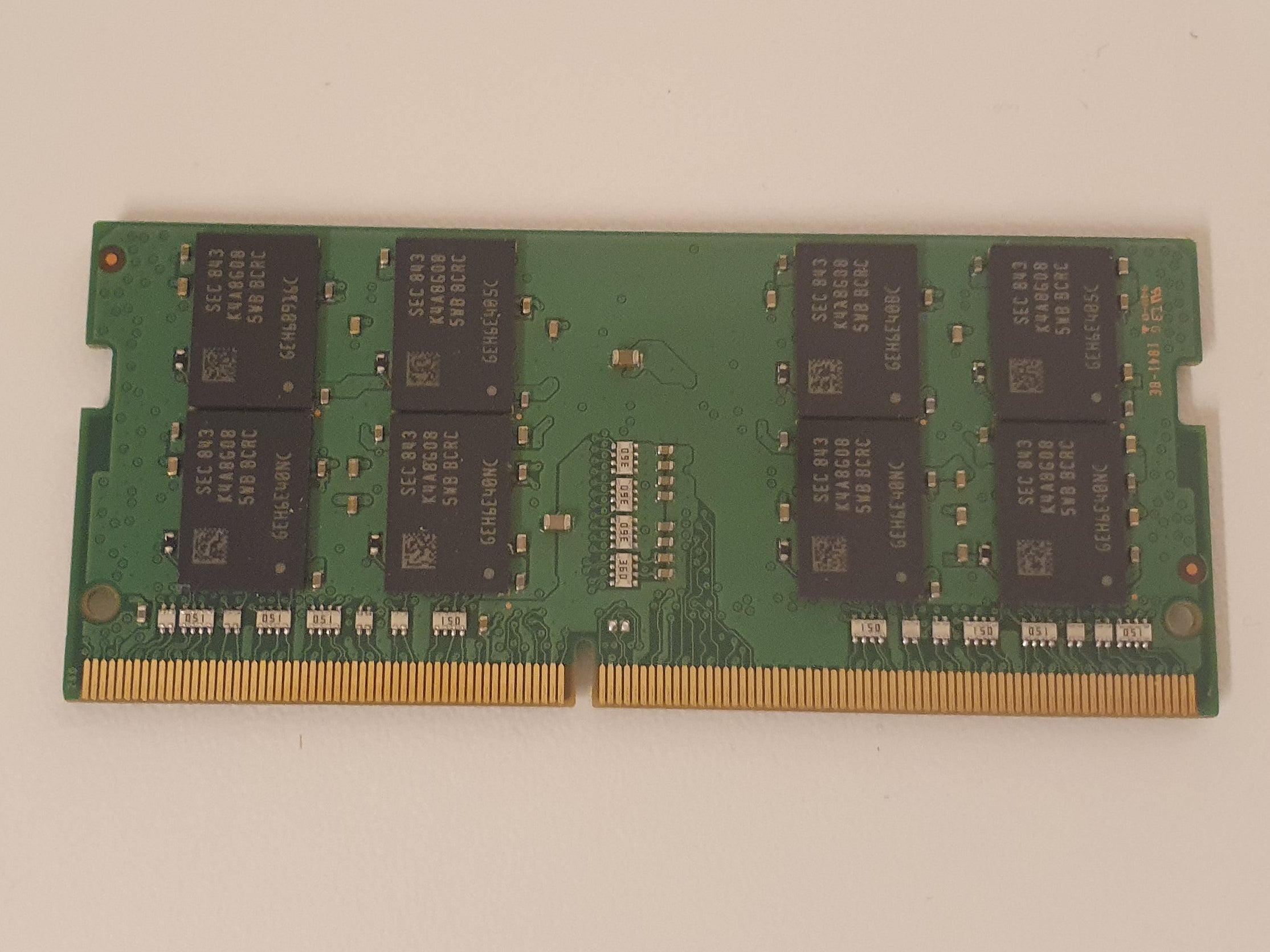 Samsung M471A2K43BB1-CRC 16 GB DDR4 2400 MHz Dual Rank