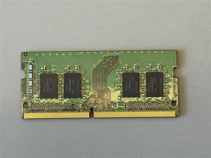 SK Hynix HMA81GS6MFR8N 8 GB DDR4 2400MHz