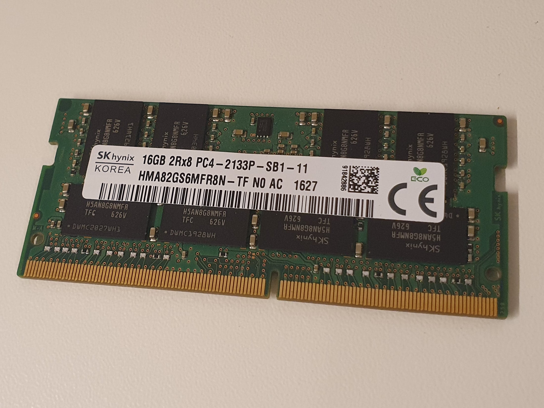 SK Hynix HMA82GS6MFR8N-TF 16 GB DDR4 2133 MHz Dual Rank