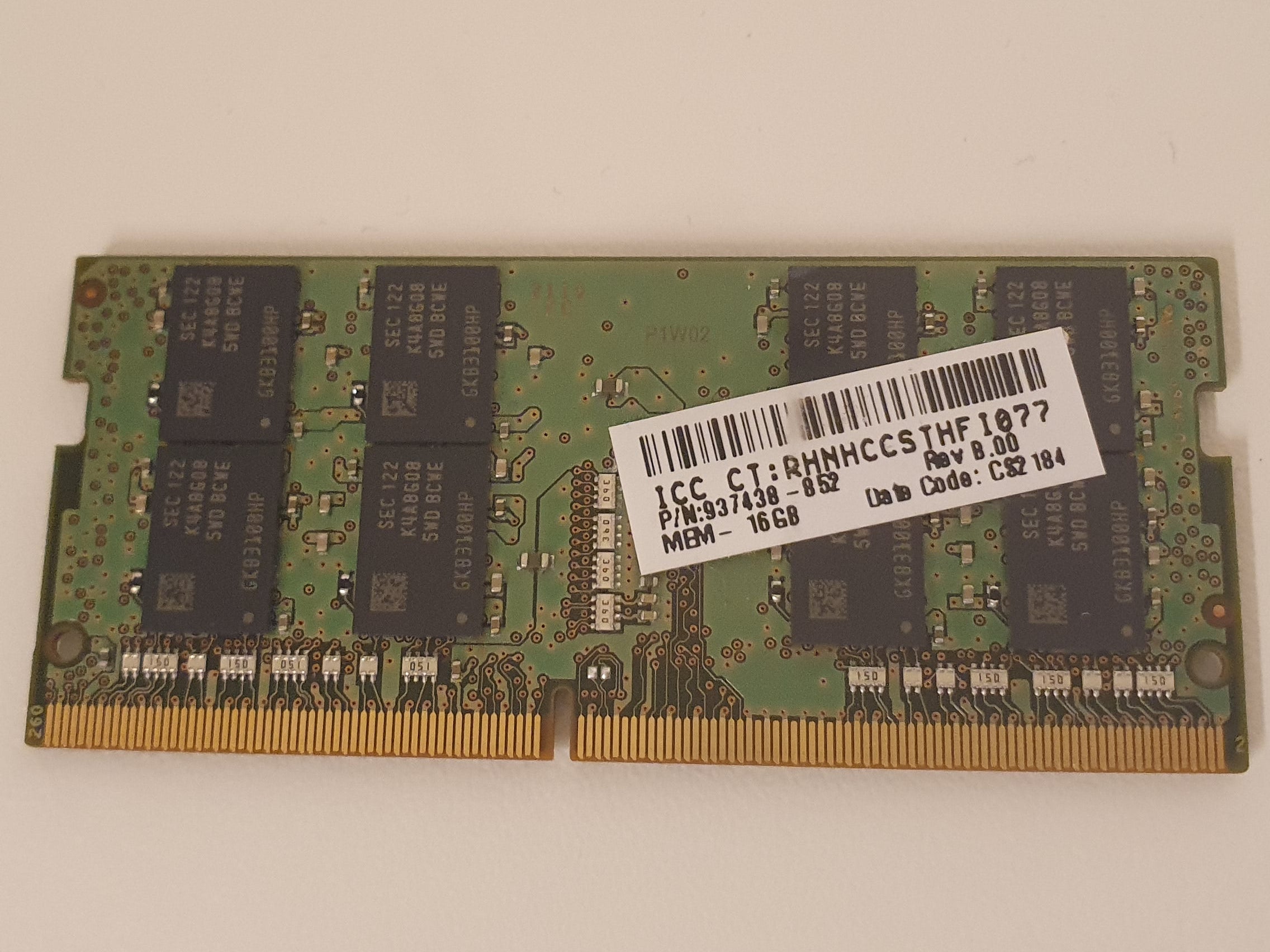 Samsung M471A2K43DB1-CWE 16 GB DDR4 3200 MHz Dual Rank